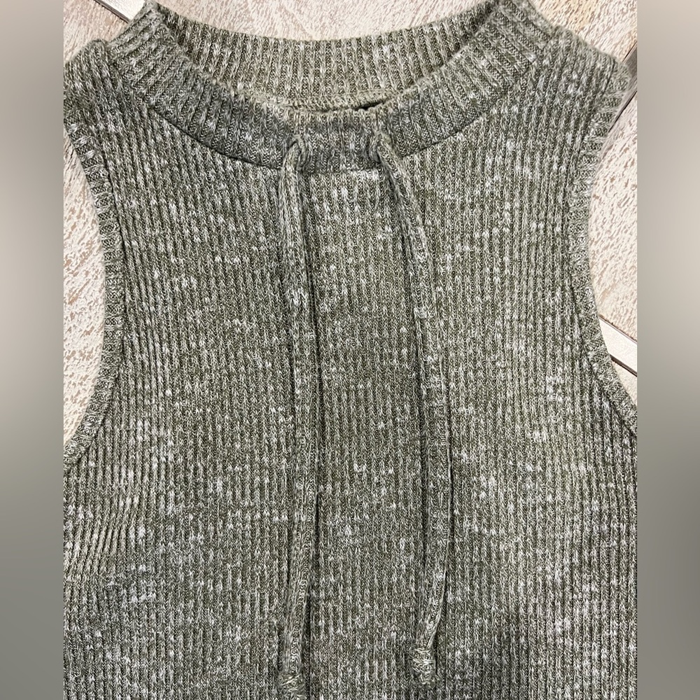Gymshark Slounge Crop Top - Washed Khaki Marl - Picture 7 of 9